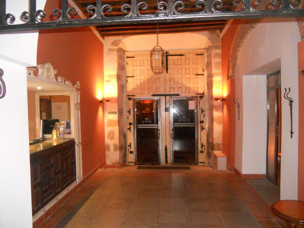 Sumaiya El Palacio Coria Exteriör bild